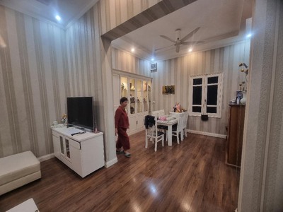 Hàng cực hiếm, chủ cần tiền bán nhanh, chưa tới 100tr/m2, mặt ngõ Phú Diễn, kd-vp quá đẹp 1