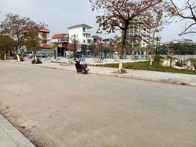 Cho thuê đất trống tại Khai Quang, Vĩnh Yên, Vĩnh Phúc. DT 400m2 giá 16 triệu 2
