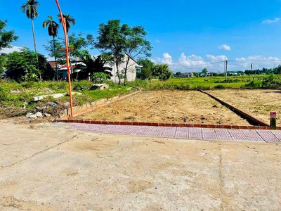 Chỉ với 222 triệu đã sở hữu được lô đất nền nằm ngay khu phố sầm uất 3