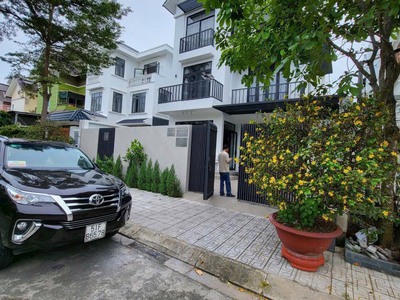 Chủ định cư nước ngoài cần bán gấp biệt thự gia hoà: đẳng cấp - đẹp - rẻ. quý khách xem và 1