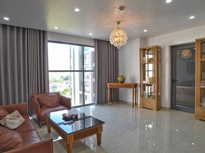 Cho thuê căn hộ cao cấp 2 ngủ Minato 4