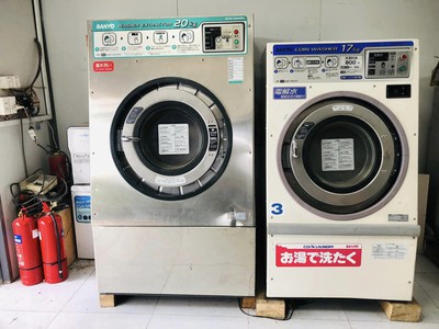 Máy Giặt Công Nghiệp Sanyo 20kg Giặt Được topper 0