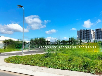 Chủ giảm 30tr/m2,bán lô góc 5m x14m cách ngã tư Võ Văn Kiệt 300m 2