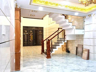 Chính chủ bán - nhà đẹp - thiết kế sang trọng - hẻm ôtô tránh - sổ vuông a4 - khu vip hương lộ 2 1