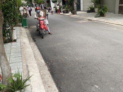 Nhà hẻm xe hơi huỳnh tấn phát q7 , 4pn ,5 wc , sân thượng 3
