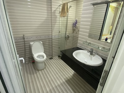 Nhà hẻm xe hơi huỳnh tấn phát q7 , 4pn ,5 wc , sân thượng 4
