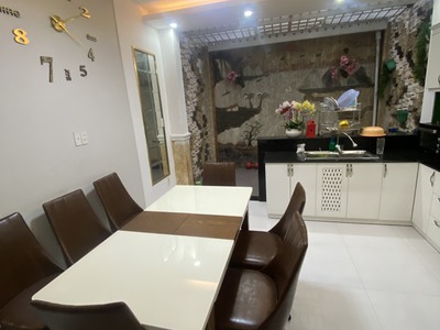 Nhà hẻm xe hơi huỳnh tấn phát q7 , 4pn ,5 wc , sân thượng 2
