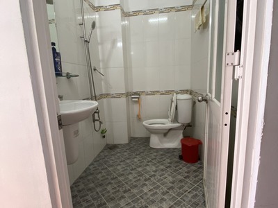 Cho thuê NNC HXT Lê Văn Lương p Tân Quy Q7.DT:6x10 5pn 4wc.Giá:17tr/th 3