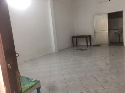 Cho thuê nhà mặt tiền Huỳnh Tấn Phát p Tân Thuận Đông Q7.DT:5,5x30 trệt 3 lầu sân thượng.GIá:27tr/th 2