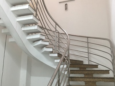 Cho thuê nhà mặt tiền Huỳnh Tấn Phát p Tân Thuận Đông Q7.DT:5,5x30 trệt 3 lầu sân thượng.GIá:27tr/th 10