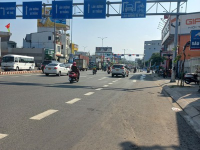 Tôi cần bán nhà 2 tầng 2 mặt tiền đường tôn đức thắng, p. hòa minh 2