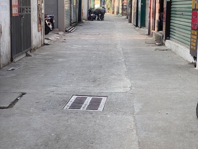 Đât hiểm hoàng mai - ô tô 7 chỗ qua đất- đường thông các ngả- tiện ích ngập tràn- diện tích 52m2 x 2