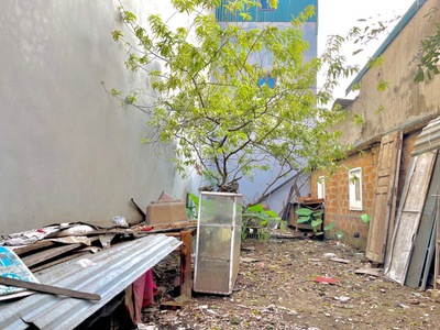 Đât hiểm hoàng mai - ô tô 7 chỗ qua đất- đường thông các ngả- tiện ích ngập tràn- diện tích 52m2 x 0