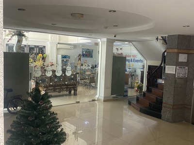 Cho thuê tổ hợp nhà hàng tiệc cưới, khách sạn, massage. mặt tiền đường nguyễn thị thập , p. bình 0
