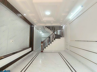 Bán nhà phố ngô gia tự, 41m 4 tầng giá 2.65 tỉ ô.tô tận cổng, gần lê hồng phong 1