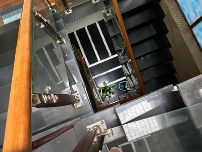 Siêu phẩm. bán nhà 4 tầng căn góc 2 mt đống đa cạnh lý tự trọng. dòng tiền 25 tr/t. giá nhỉnh 8 tỷ 1