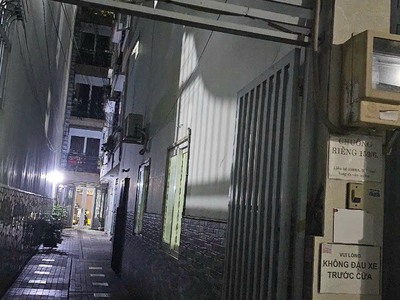 Cần cho thuê nhà nguyên căn 1 trệt 4 lầu hẻm xe tải Đào Duy Anh 1