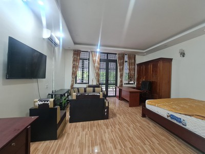 Cho thuê căn nhà mặt phố tại Vĩnh Yên, Vĩnh Phúc. 6 phòng ngủ giá 16 triệu 2