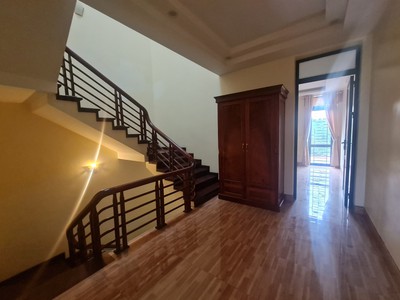Cho thuê căn nhà mặt phố tại Vĩnh Yên, Vĩnh Phúc. 6 phòng ngủ giá 16 triệu 3