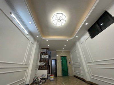 Bán nhà Thụy Khuê, Tây Hồ. 40mx7  MT 4.1m Thang máy  giá 8 tỷ 9 2