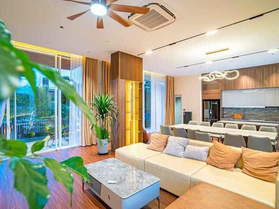 Cắt lỗ cần bán biệt thự cao cấp ven sông, dt 500m2 nhà lk trường quốc tế, giá sụp hầm 4