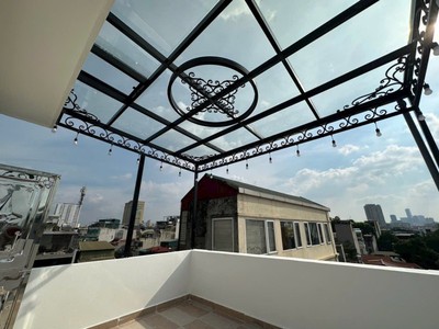 Bán nhà Thụy Khuê, Tây Hồ. 40mx7  MT 4.1m Thang máy  giá 8 tỷ 9 5