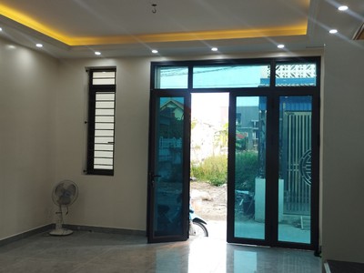 Bán căn nhà 3 tầng tại trung tâm thị trân an dương 0