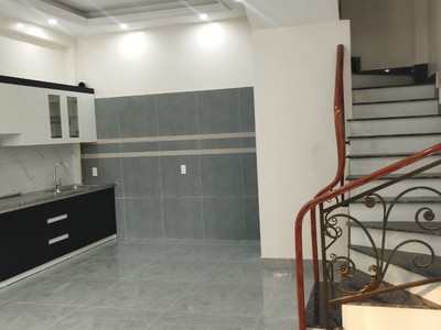 Bán căn nhà 3 tầng tại trung tâm thị trân an dương 1