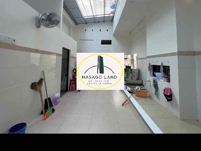 Cho thuê nhà mặt tiền nguyễn xuân khoát 180m2, 1lầu, 35triệu, cạnh trường thcs 4