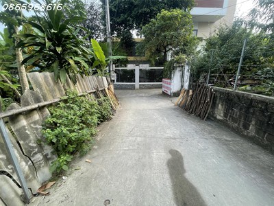 Bán nhà tại tổ dân phố 5 phường hưng thành mặt tiền 11m ngõ oto vào thoải mái 2