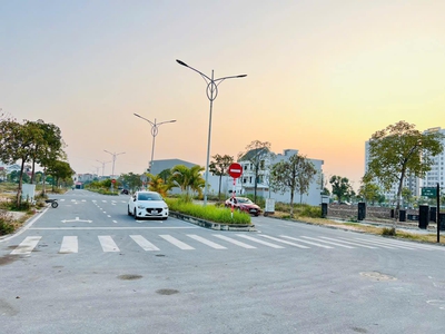 Bán đất lô góc 2 mặt đường KDC Trần Hưng Đạo, TP HD, 113.5m2, góc tây và bắc, đường 27m, cực rẻ 2
