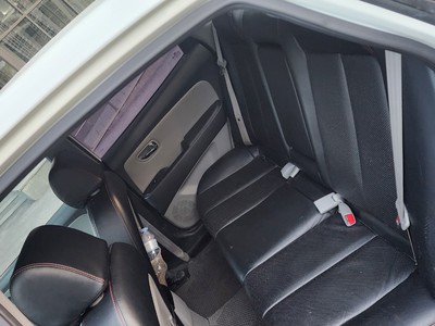 Chính chủ bán xe Hyundai avante sx năm 2010 2