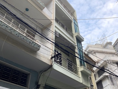 Bán gấp nhà hẻm rộng 8m thông Nguyễn Huệ, Hàm Nghi, Quận 1: 4.3m x 16.4m, 3 lầu, st, gần Bitexco 3