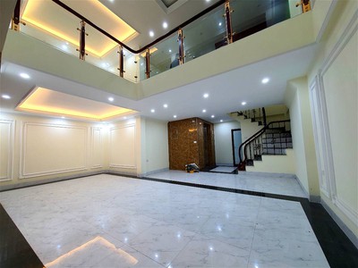 Bán nhà phố nguyễn khang quận cầu giấy. 50m xây 7 tầng mặt tiền 7m nhỉnh 10 tỷ. cam kết ảnh thật mô 0