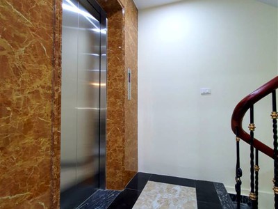 Bán nhà phố nguyễn khang quận cầu giấy. 50m xây 7 tầng mặt tiền 7m nhỉnh 10 tỷ. cam kết ảnh thật mô 4