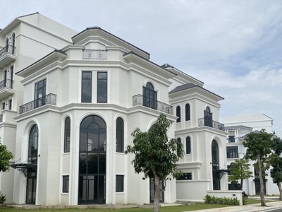 Biệt thự đơn lập 3 mặt tiền - mua trực tiếp cđt - tốt hơn hàng bán lỗ - tốt nhất dự án - manhattan 3