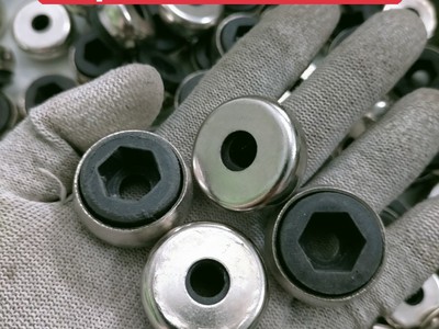 Chân đế tăng chỉnh,nắp sắt, nắp bọc thép mạ không gỉ lắp bu long 5
