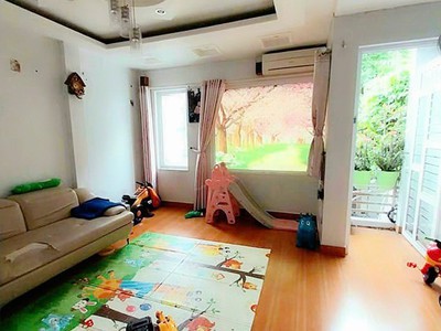 Bán nhà mặt đường vũ trọng khánh 5 tầng giá 5.3 tỉ vị trí đẹp gần lạch tray 2