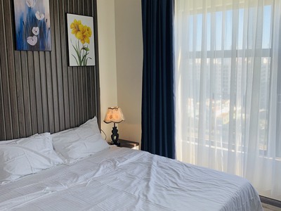 Cho thuê căn hộ cao cấp The Monarchy 2pn căn góc ban công rộng đầy đủ nội thất 2