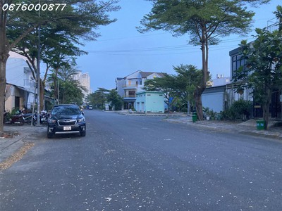 Bán biệt thự hẻm 1078 lê văn lương nhà bè. căn góc 2mt, đường 20m, kế công viên đang cho thuê 20 3