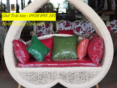 Xưởng sản xuất ghế trái tim chụp hình check in giá rẻ tại hcm 9