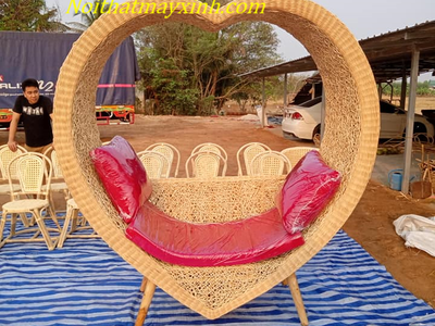 Xưởng sản xuất ghế trái tim chụp hình check in giá rẻ tại hcm 2