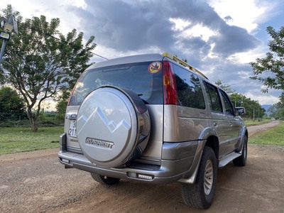 Chính chủ bán xe Ford everest máy dầu số sàn 1