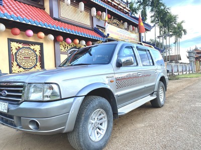 Chính chủ bán xe Ford everest máy dầu số sàn 3
