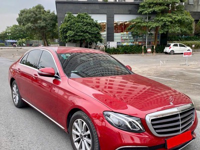 Chính chủ cần bán Mercedes E200 đăng ký 2019 4