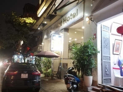 Cần bán nhà mặt phố Vân Đồn Quận Hai Bà Trưng 70m kinh doanh sầm uất 1