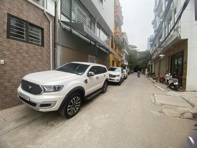 Bán nhà kim giang, thanh xuân căn nnhà xây mới 5 tầng, thang máy, ô tô ra vào, ngõ thông ra đường 3