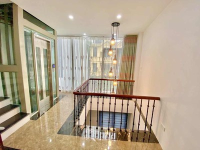 Siêu phẩm nhà đẹp, phô xuân la ,tây hồ ,5 tầng thang máy , 2 mặt thoáng gần tây hồ , ngõ thông tứ 1