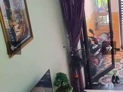 Nhà đẹp ở ngay, sát bên sân bay, chỉ 2.x tỷ. 1