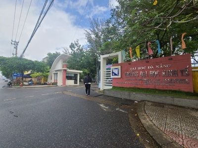 Tòa căn hộ 24 phòng   studio thu nhập gần 80 triệu/tháng ngay đối diện đh kinh tế đà nẵng. 0